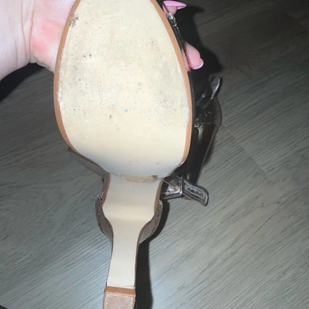 Elegant Gold Women's‎ Sandals